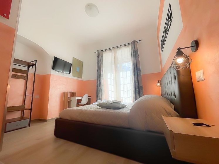 Cinemovie Guesthouse — отель с удобствами в Риме