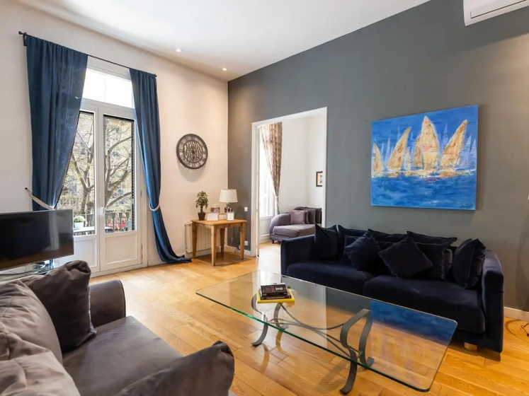 Apartamento Deluxe de dos Habitaciones — отель с удобствами в Барселоне