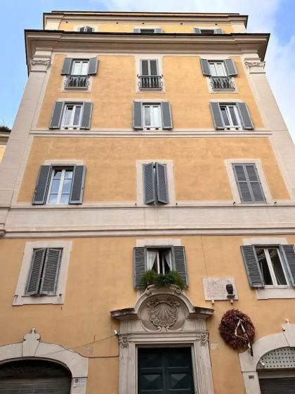 Fontana di Trevi Roma Luxury Suite — отель с удобным расположением в Риме
