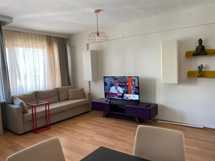Renewed Apartment in Cihangir 2+1 Bosphorus View — отель с удобным расположением в Стамбуле