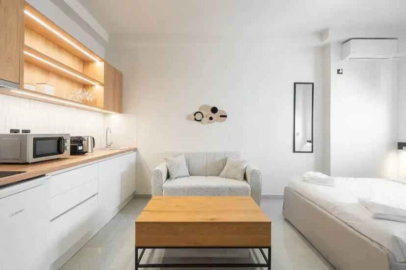 Цены на LIV - Modern Studio Apartment S8-4a в Афины