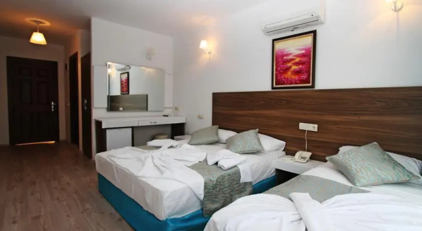 Bartu Hotel — отель в Чешме для романтического отдыха