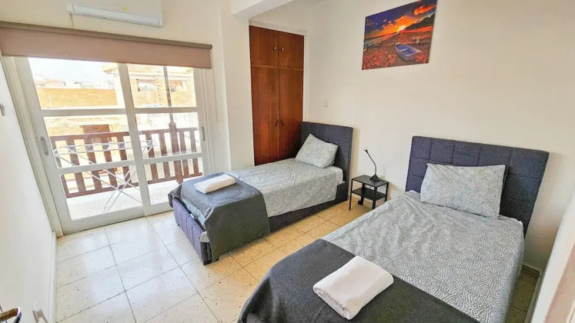 Unique City Center Rooms — отзывы гостей и цены