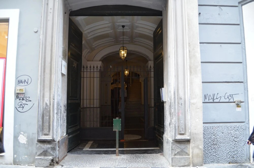 Domus Chiaia Napoli — комфортный отель в Неаполе