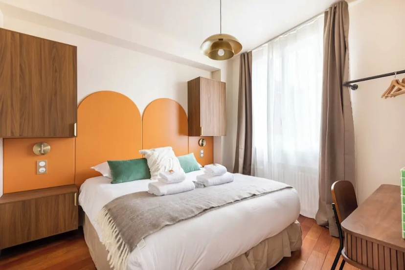Port-royal Residence - Chic Apartment - 2br-4p — забронировать отель в Париже