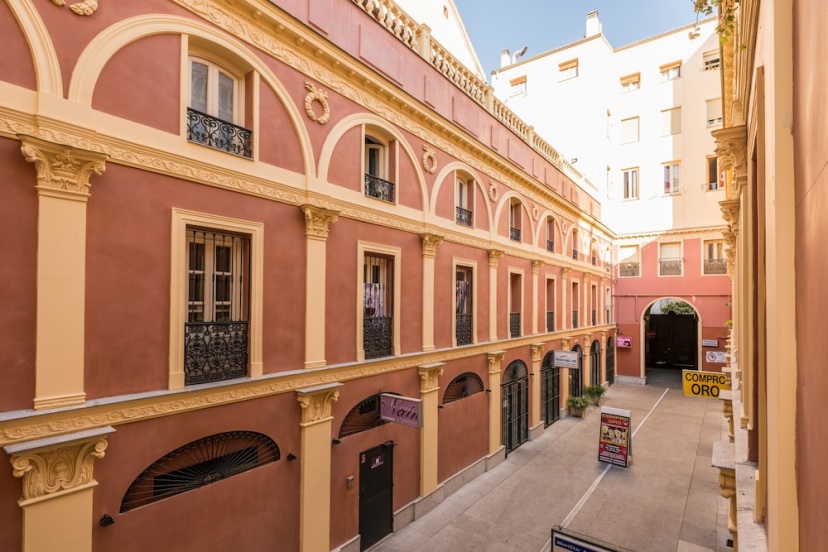 Apartment Sol Gran Via — отель с удобствами в Мадриде