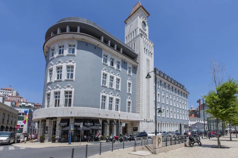 Цены на Apt In Lisbon 8 Building Apartments - Cais do Sodre в Лиссабоне