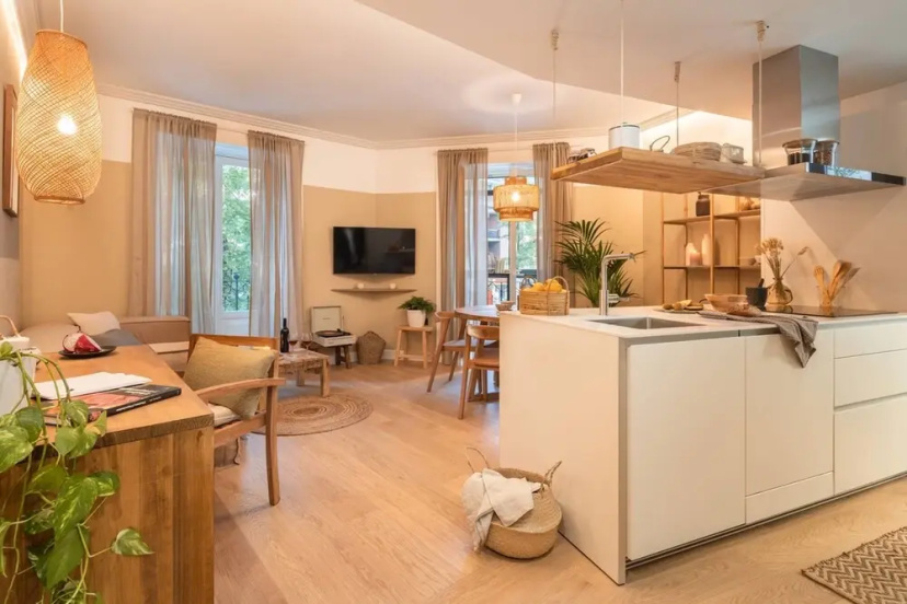 Ora - 1 Bedroom in Almagro — комфортный отель в Мадриде