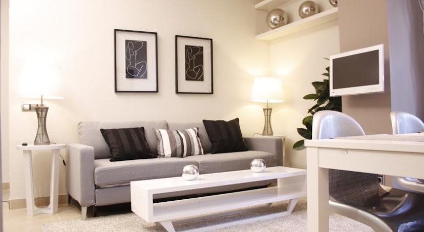 Apartamentos Atocha 107 — забронировать отель в Мадриде