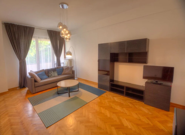 Rais Serviced Apartments Downtown — комфортный отель в Варшаве