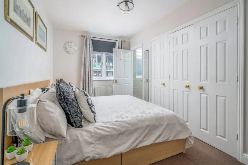 Cozy 3-bed flat near Vauxhall Gardens — комфортный отель в Лондоне