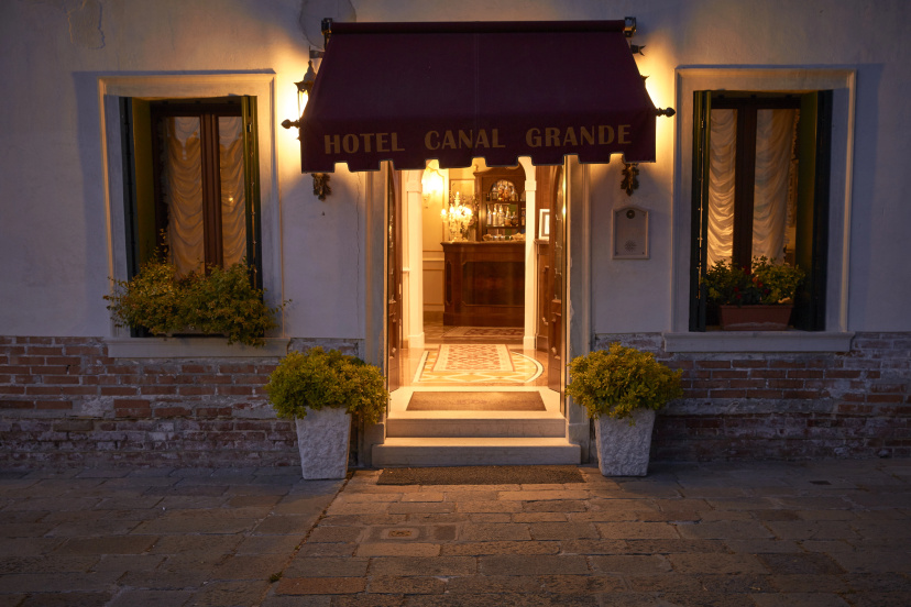 Hotel Canal Grande 4 — отель в Венеции, Италия