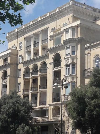 MINI- VENICE Apartment 2 Bedrooms — отель с удобным расположением в Баку