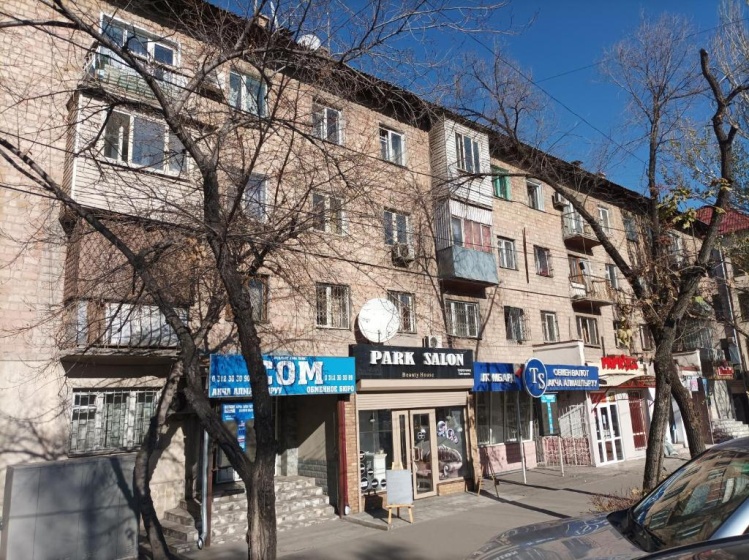 3 ком.квартира в центре — забронировать отель в Бишкек