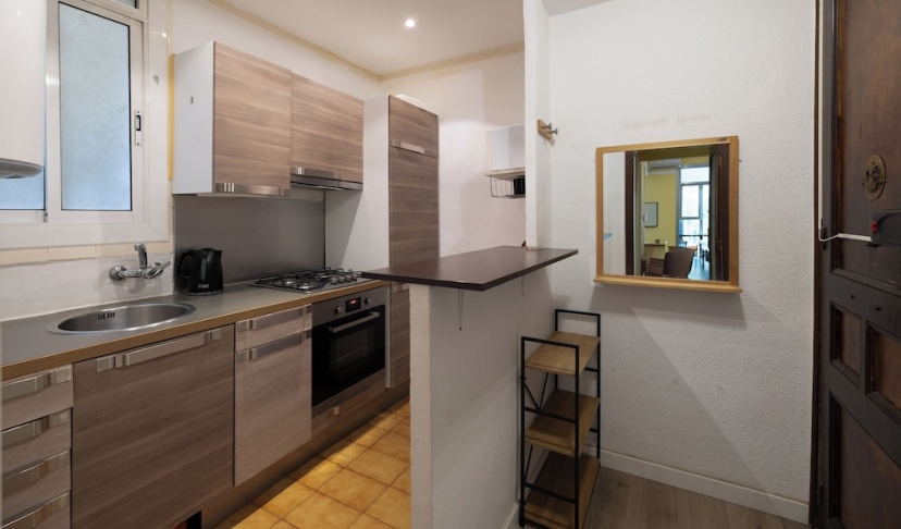 Stay U-nique Apartments Lope de Vega — забронировать отель в Барселоне