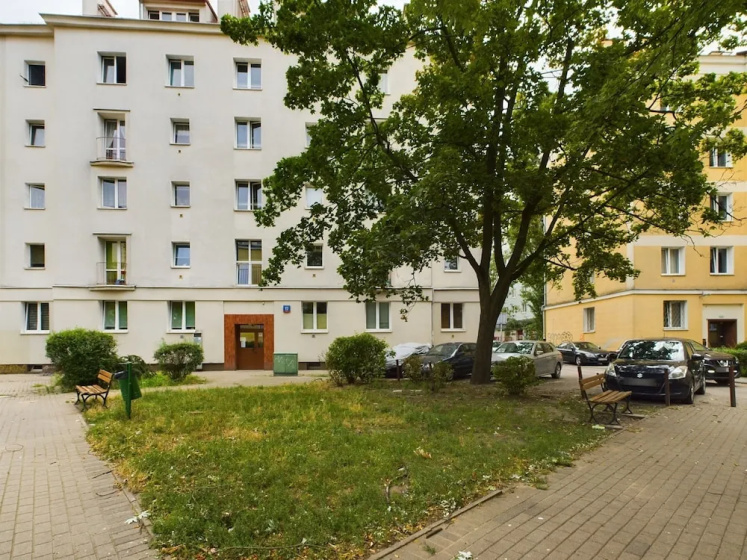 Cosy Studio for 2 by Renters — отель в Варшаве, Польша