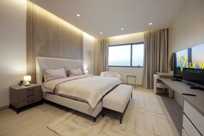 Silk Valley - Luxury Beachfront 3BR — отель в Шарджа, Объединенные Арабские Эмираты