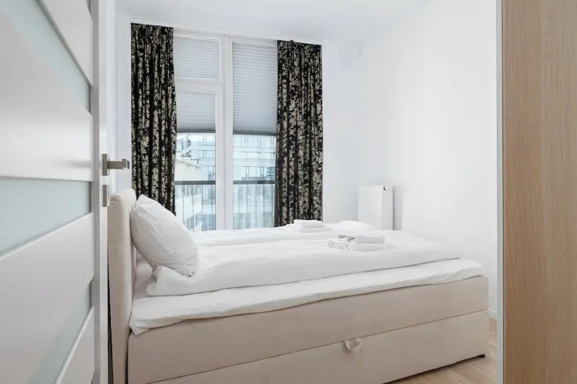 RentPlanet - Apartament Krochmalna 2 — отель в Варшаве, Польша