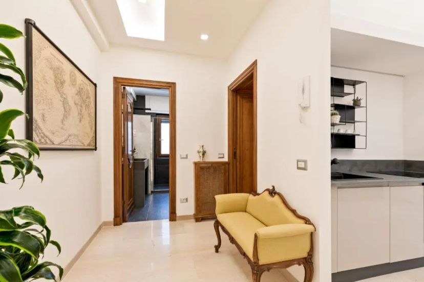First Class Rome Apartments — отель с удобным расположением в Риме
