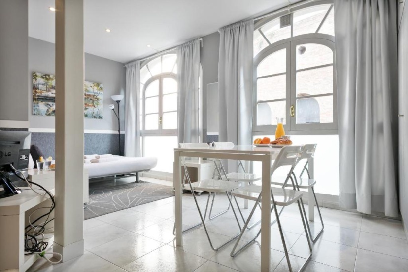 Цены на Stay U-nique Apartments GranDeGracia в Барселоне