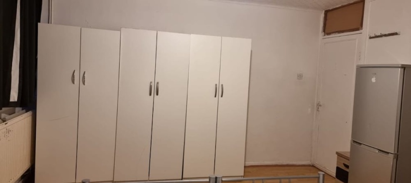 Double Bedroom in Flat Share for Rent — отель с удобствами в Лондоне