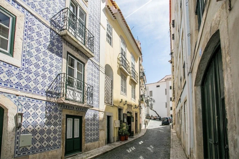 LxWay Apartments Lovely Alfama — отель с удобствами в Лиссабоне