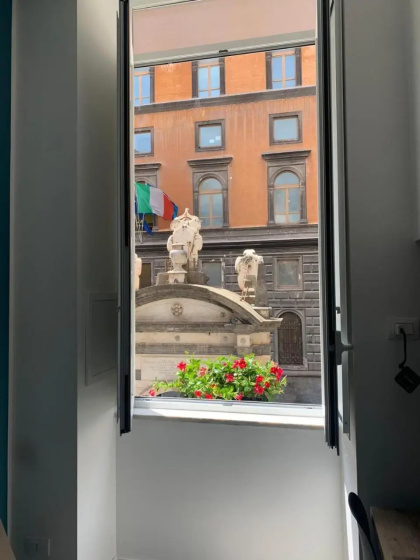 Sellaria4 Guest House — комфортный отель в Неаполе