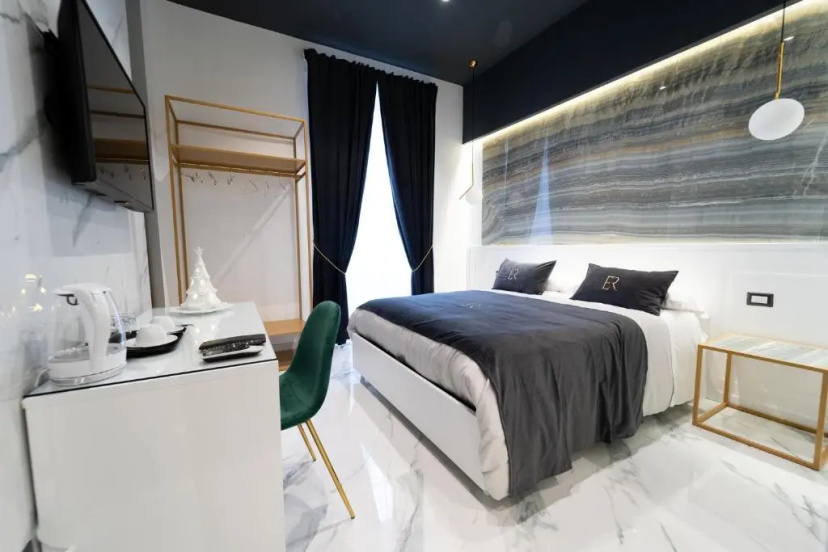 Elite Rooms — отель рядом с интересными местами в Неаполе