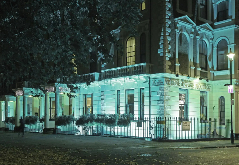 Сравните цены на Mitre House Hotel в Лондоне