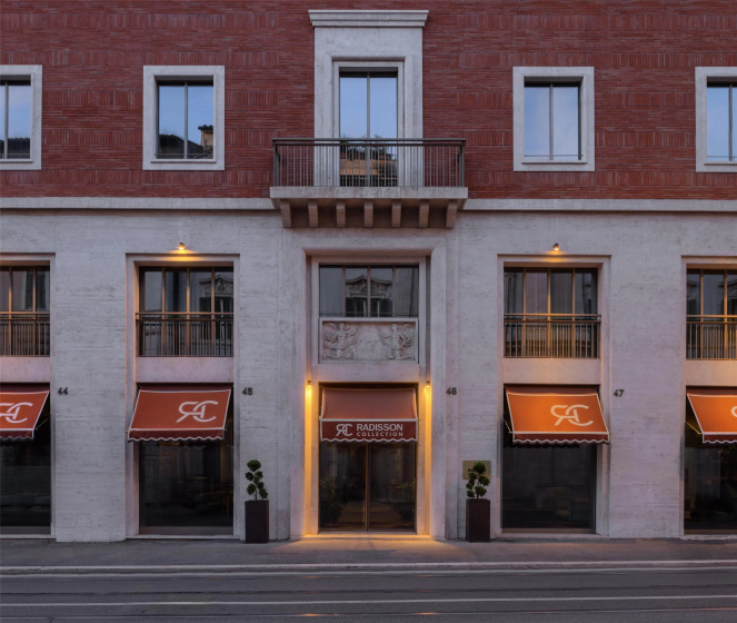 Сравните цены на Radisson Collection Hotel, Roma Antica в Риме