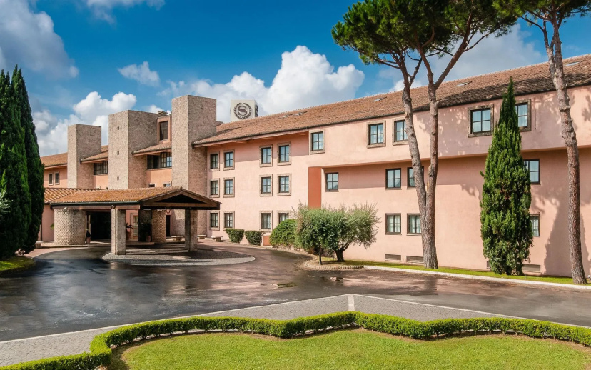 Sheraton Rome Parco de' Medici — отель с удобствами в Риме