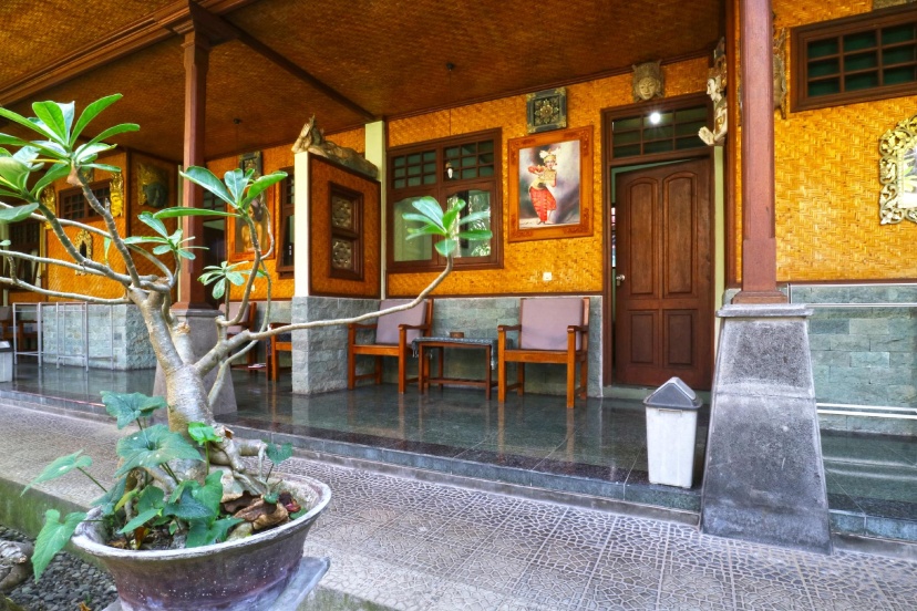 Bamboo Inn Kuta 2 — отель в Кута, Индонезия