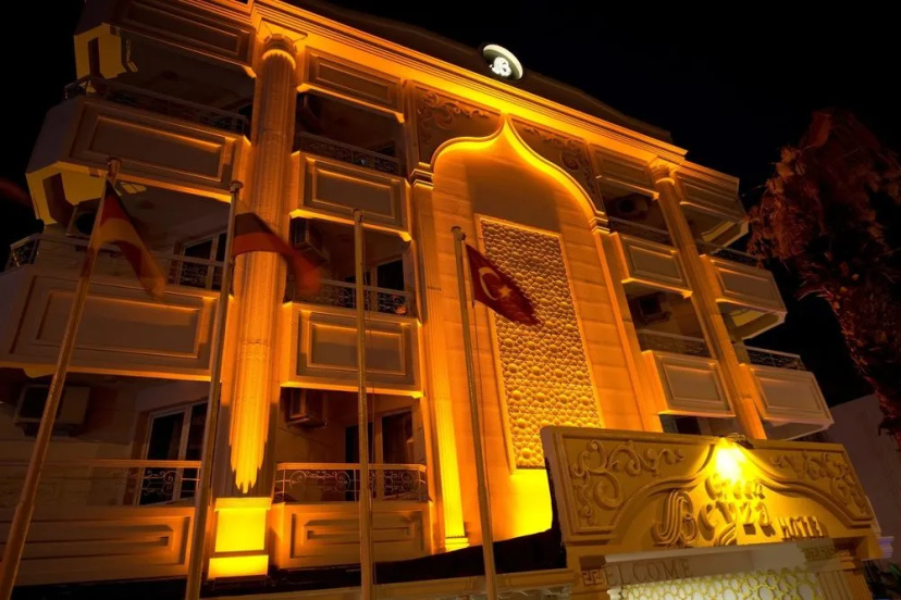 Premier Inn City — комфортный отель в Анталье