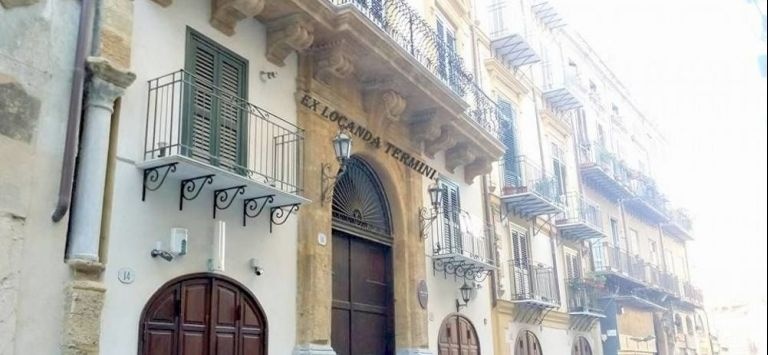 Palazzo Nuccio Guest house — отель с удобствами в Палермо