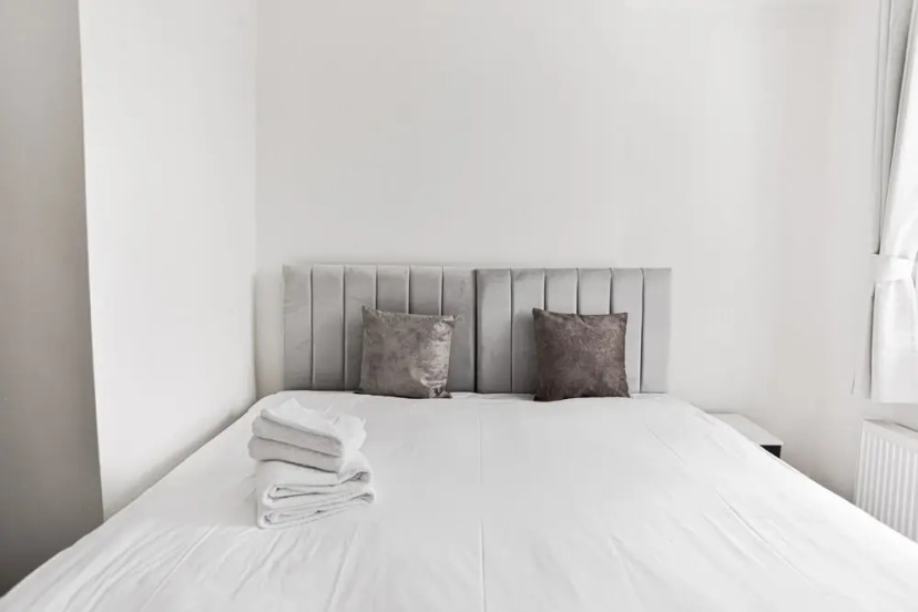 Charming 1-bed Apartment in Euston — отель с удобным расположением в Лондоне