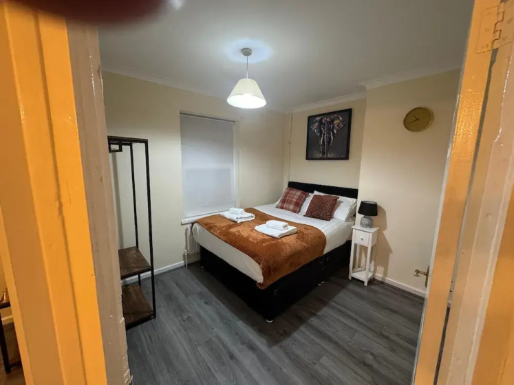 3BR House with Free WiFi All Over UK — отель с удобствами в Лондоне