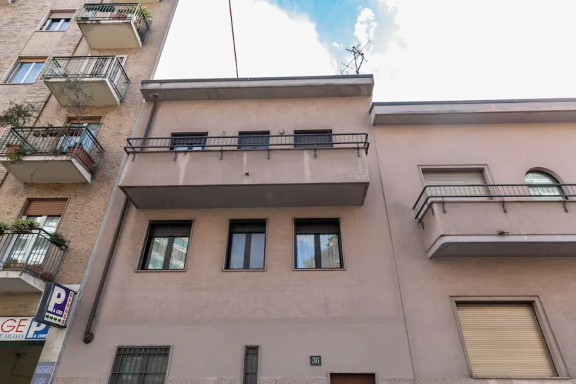notaMi - Bright Attic M4 - 2 Bedrooms — отель в Милане, Италия