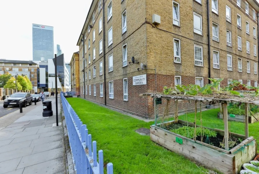 2BR Apartment - 10mins to Canary Wharf! — отель с удобствами в Лондоне