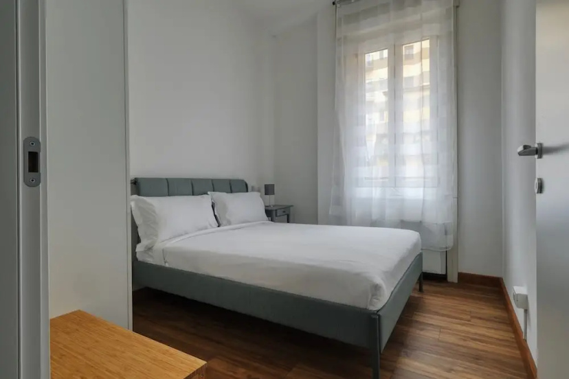JOIVY Welcoming 3BR Flat in Milan Centre — комфортный отель в Милане