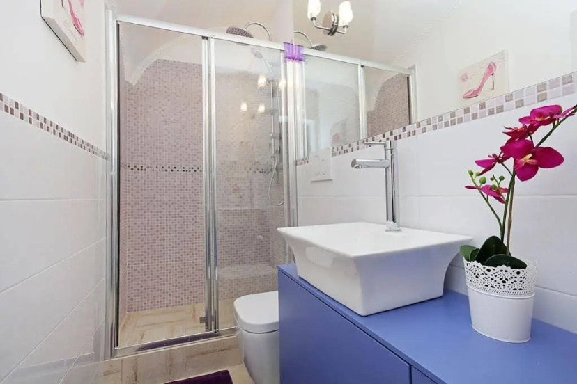 Romantique Apartment — забронировать отель в Риме