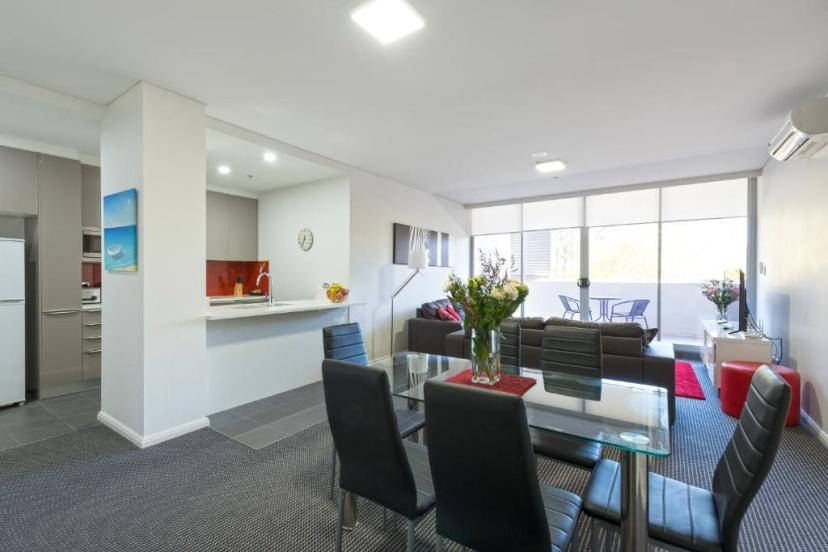 Astra Apartments North Sydney — отель с удобным расположением в Сиднее