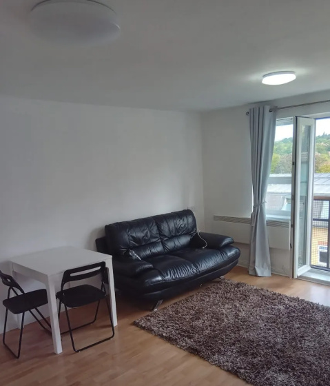 Cosy London Apartment Retreat - Colindale — забронировать отель в Лондоне