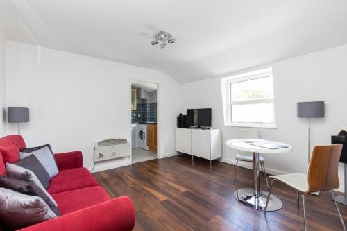 Central Top Floor 1 Bed- Shard View — комфортный отель в Лондоне