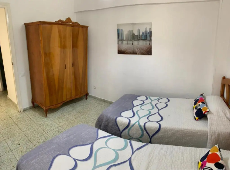 Orange Apartments — отель в Аликанте, Испания