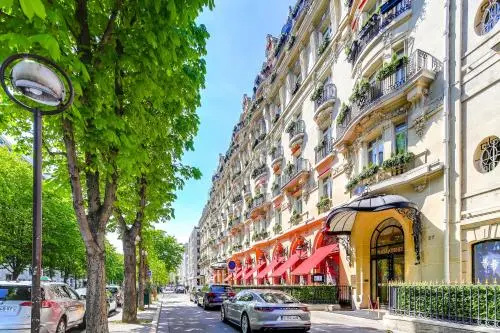 Sweet Inn Apartments Montaigne — забронировать отель в Париже
