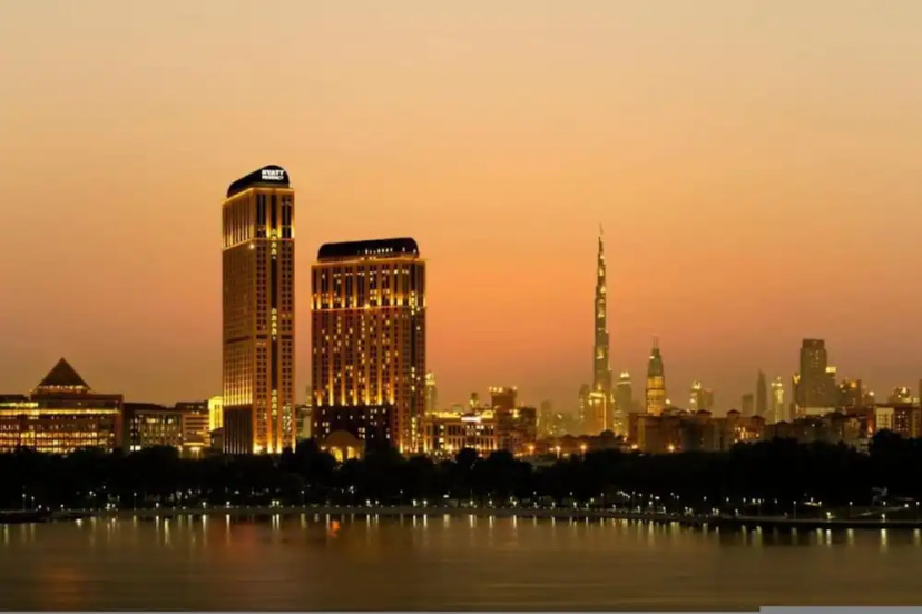 Luxury Studio Near Wafi Mall Metro Dubai Frame — отель с удобным расположением в Дубае
