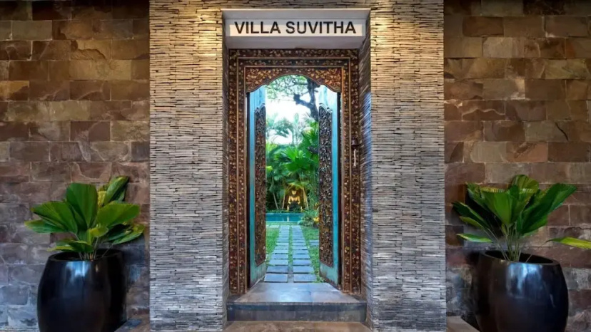 Luxury Villa in Bali near Beach, Bali Villa 2024 — отель с удобствами в Кута