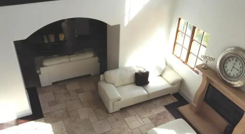 Цены на Encino 5 Bedroom House-Private Pool в Лос-Анджелесе