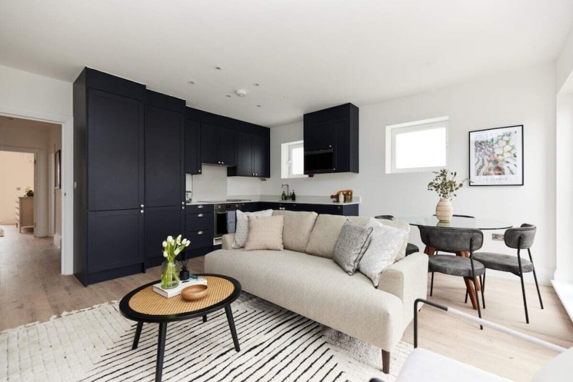 The Wembley Park Wonder - Charming 2bdr Flat With Balcony — комфортный отель в Лондоне