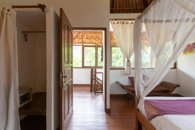 Цены на Villa Poppy Seminyak в Кута